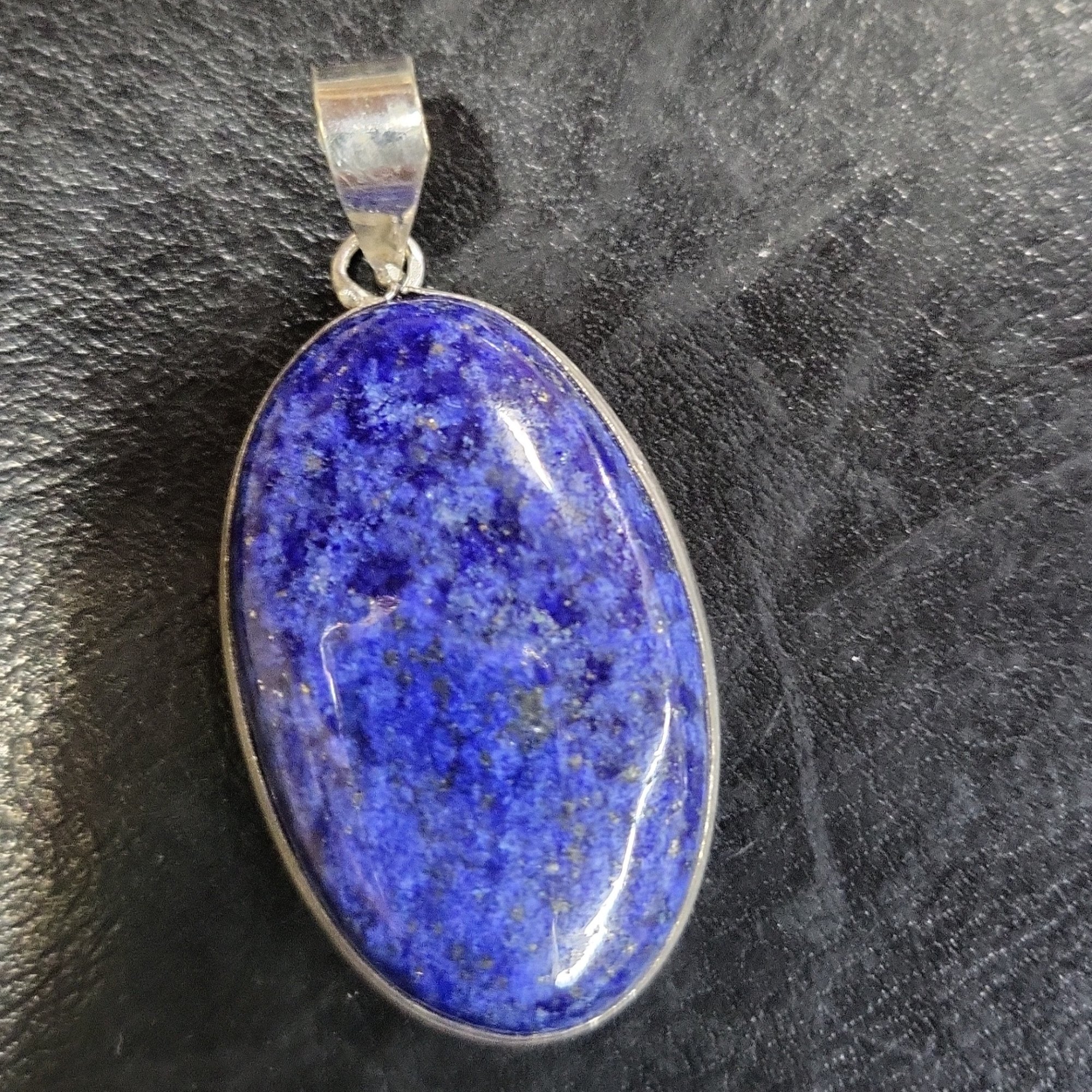 Buy lapis lazuli pendent